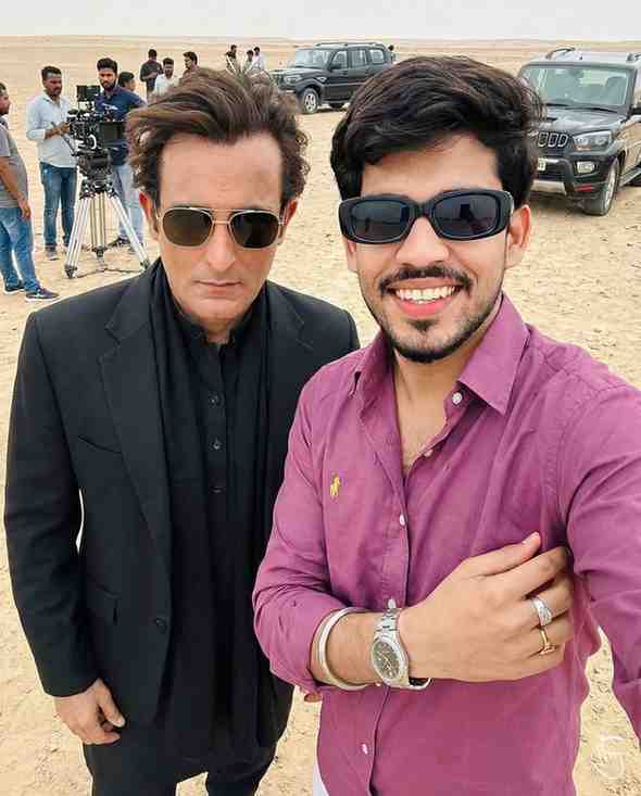 Dhurandhar Akshaye Khanna Style Photo Prompts